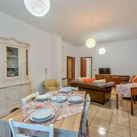 צ'לייה מספיקה Casa Vacanza Binario 35 מראה חיצוני תמונה